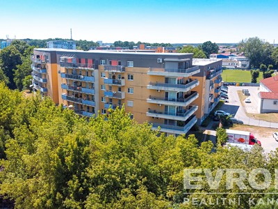 Prodej bytu 4+kk 104 m²