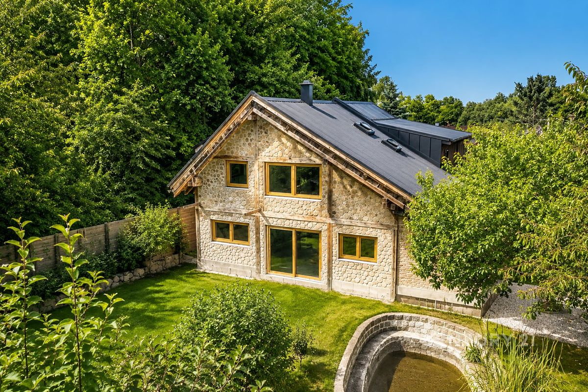 Prodej rodinného domu 190 m², pozemek 689 m²