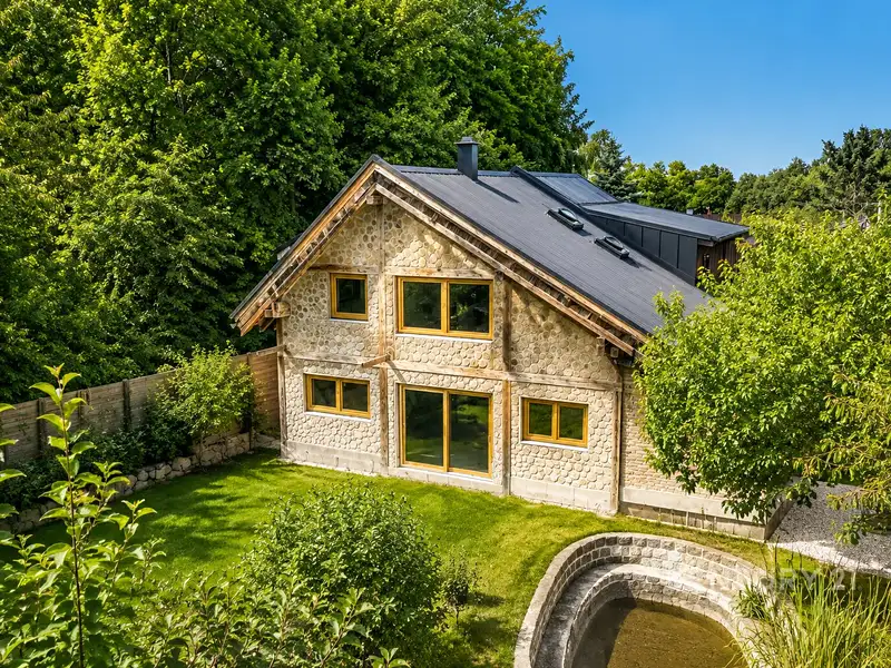 Prodej rodinného domu 190 m², pozemek 689 m², Radějovice – náhled fotky 1