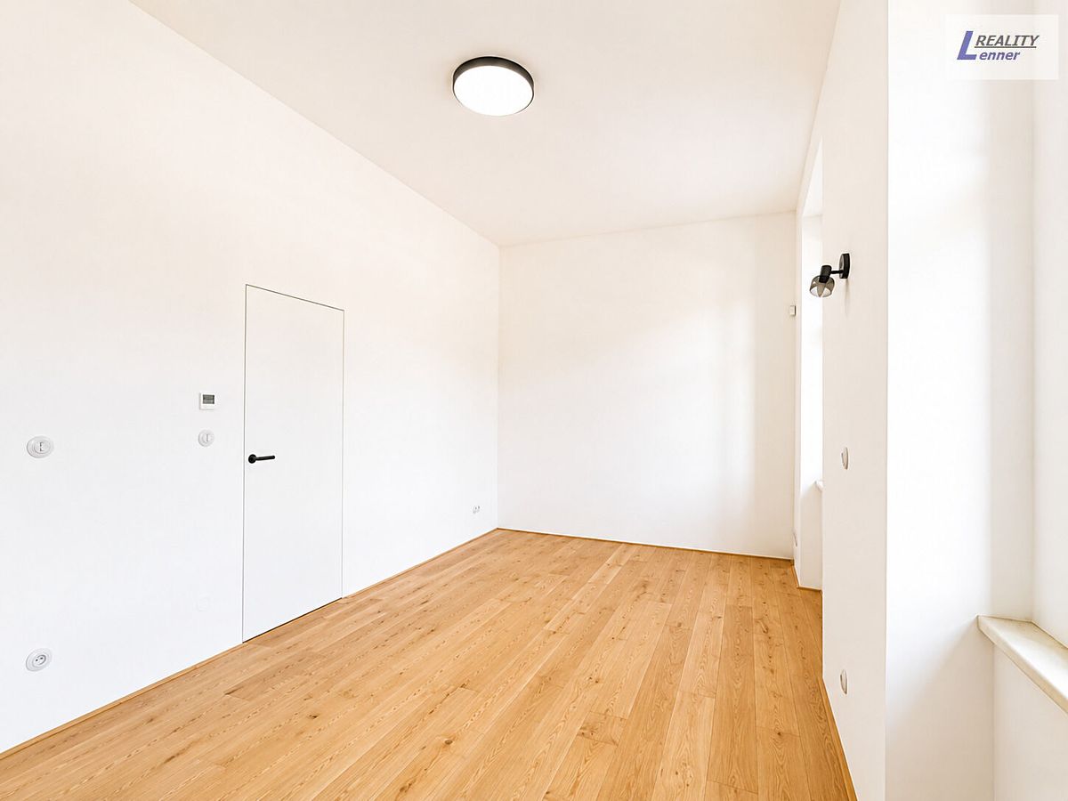 Pronájem bytu 1+kk 38 m² – fotografie 5