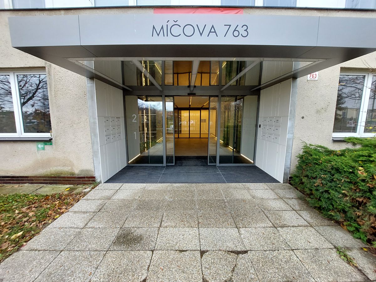 Pronájem kanceláře 71 m² – fotografie 3