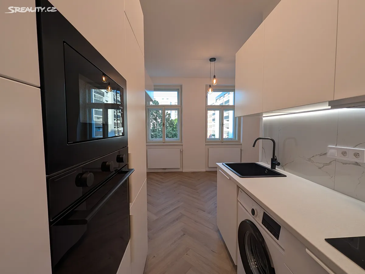 Pronájem bytu 1+kk 22 m² – pohled 3