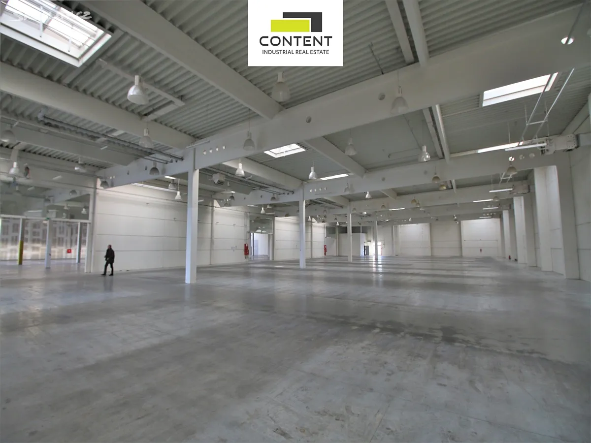 Pronájem skladového prostoru 3570 m² - Więcej