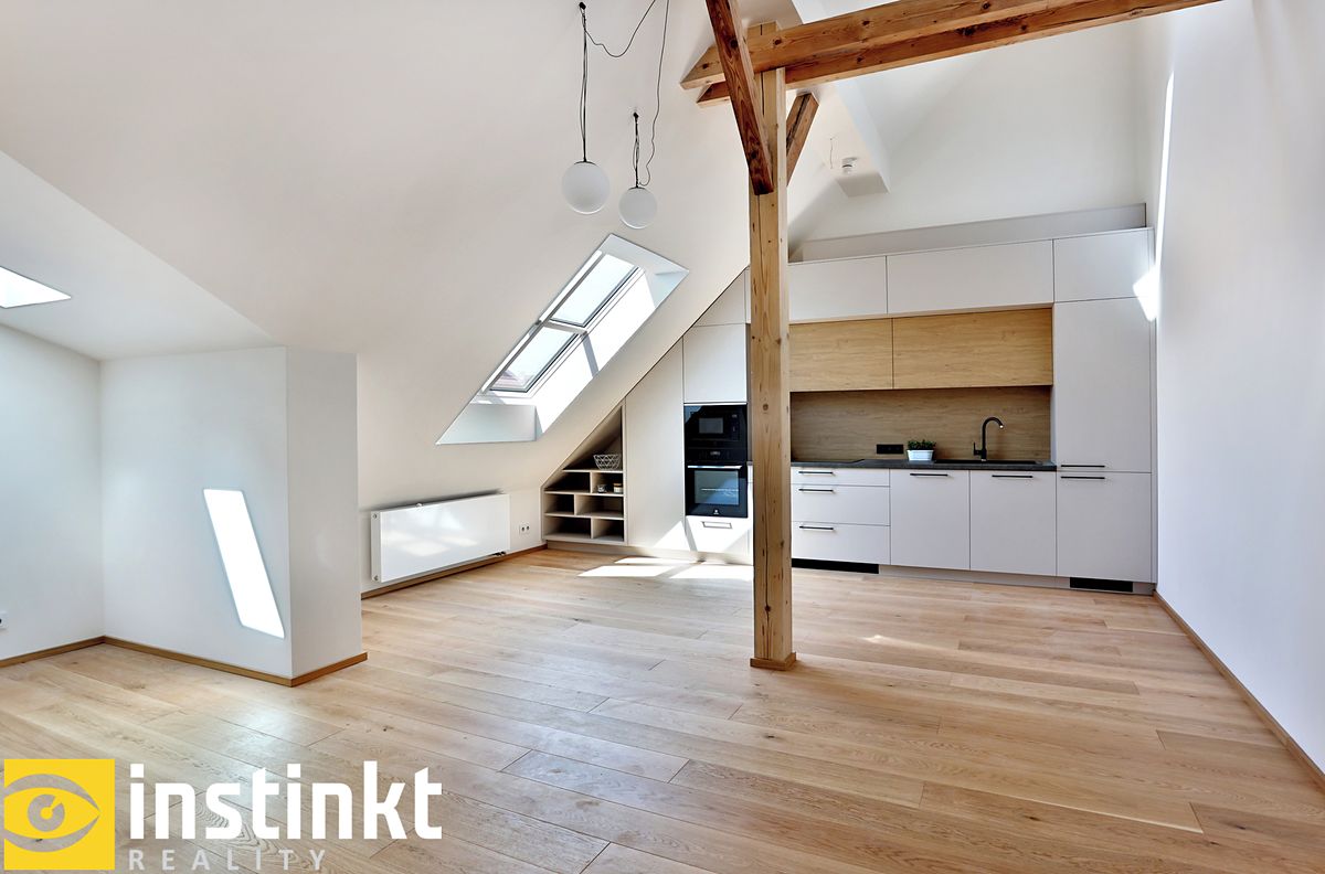 Pronájem bytu 5+kk 192 m²