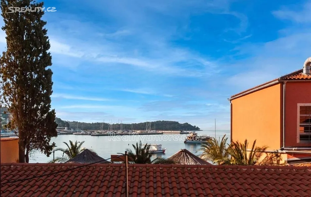 Prodej bytu 3+kk 34 m², Rovinj