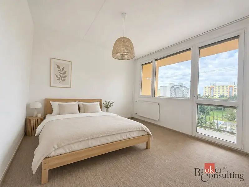 Prodej bytu 3+1 72 m², Plzeň – náhled fotky 2