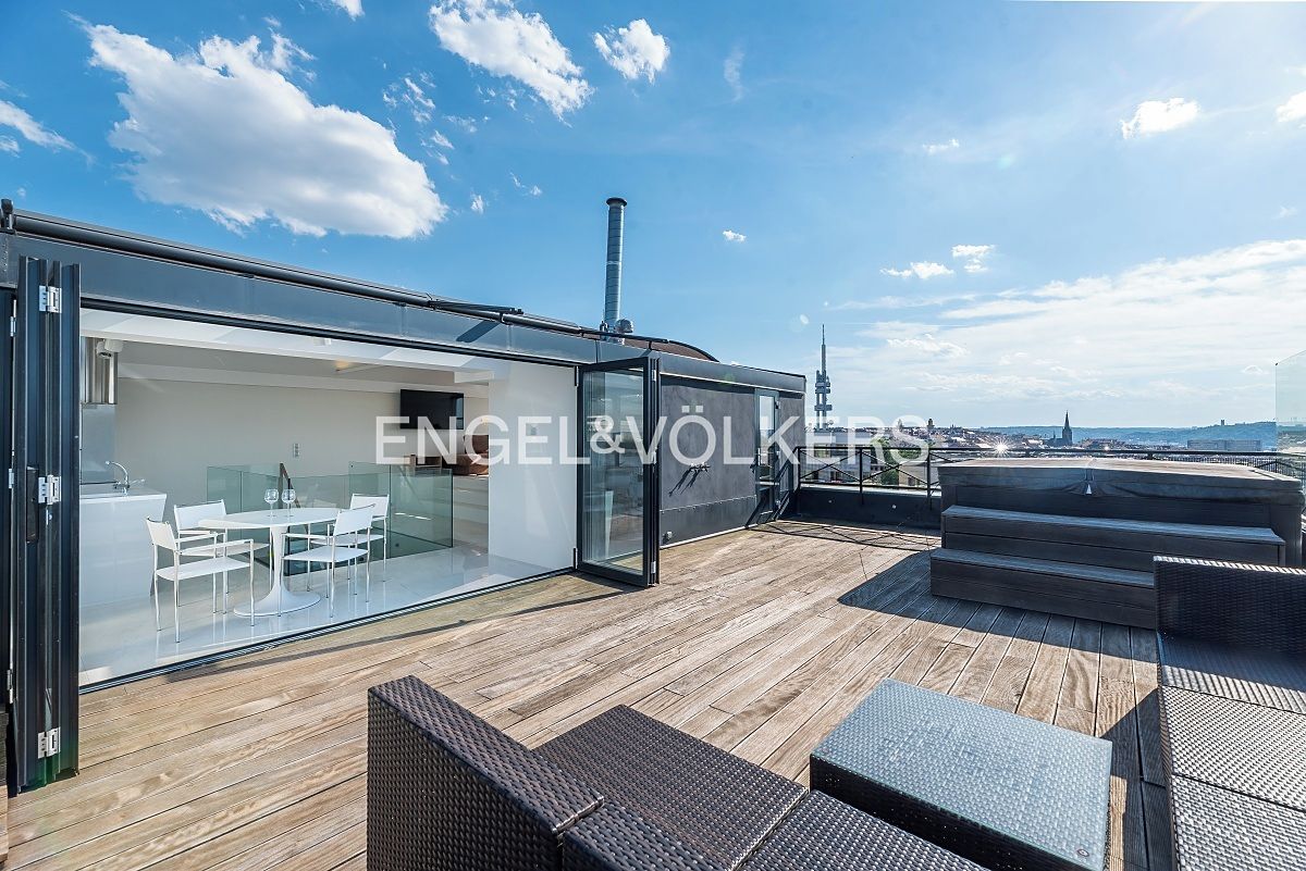 Pronájem bytu atypický 135 m²
