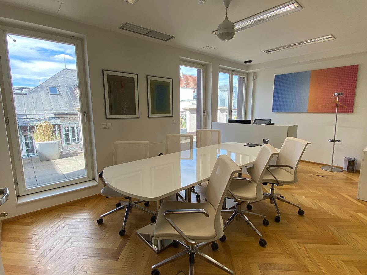 Pronájem kanceláře 74 m² – fotografie 3