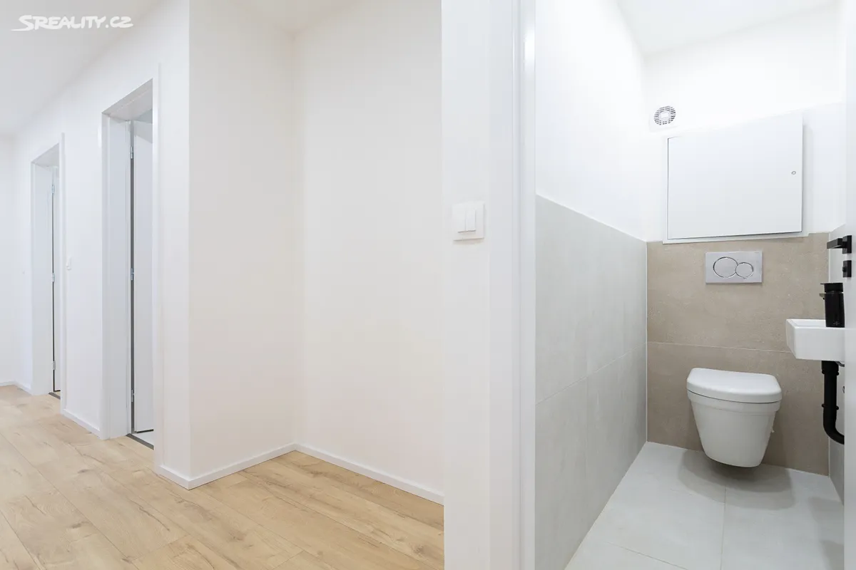 Prodej rodinného domu 200 m², pozemek 316 m² – další