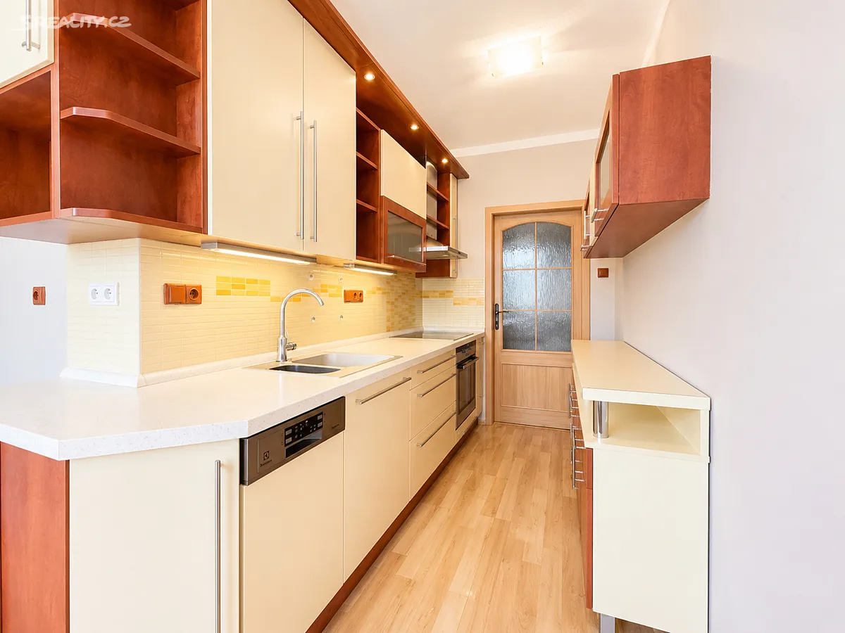 Prodej bytu 2+1 56 m² – další