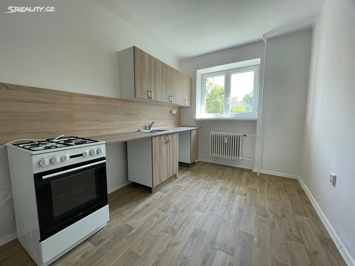 Pronájem bytu 2+1 58 m², Třinec
