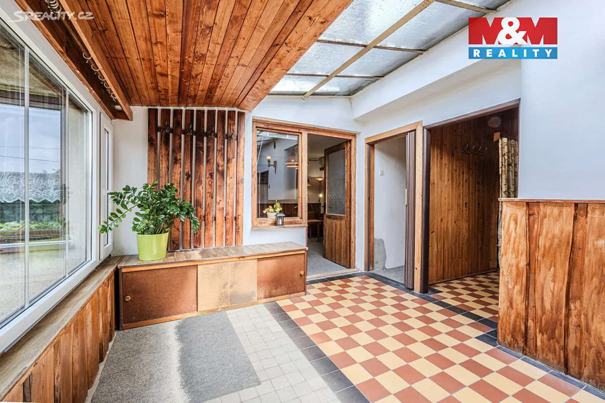 Prodej rodinného domu 159 m², pozemek 1306 m² – pohled 4