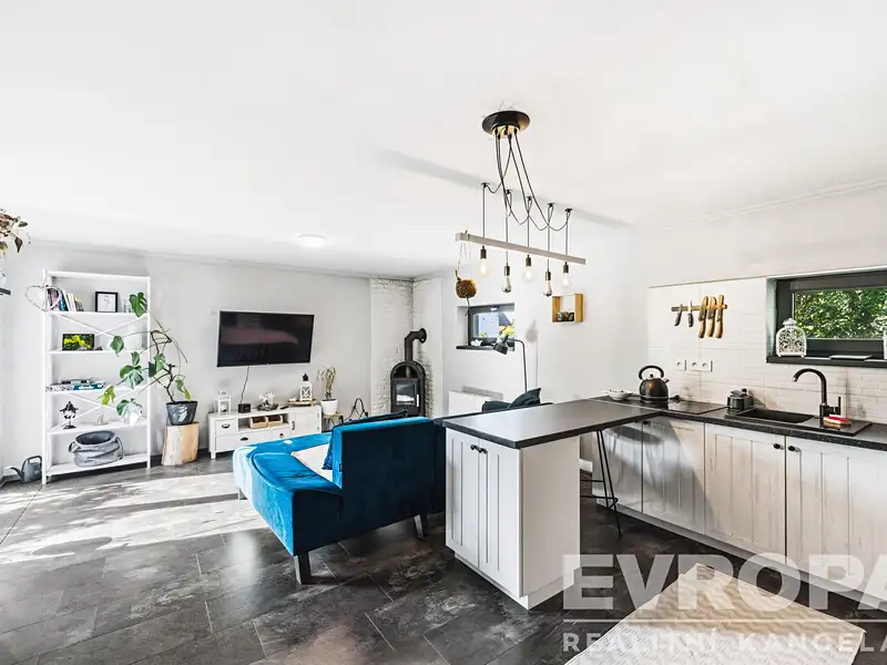 Prodej rodinného domu 16 m², pozemek 307 m², Hradec Králové – náhled fotky 2