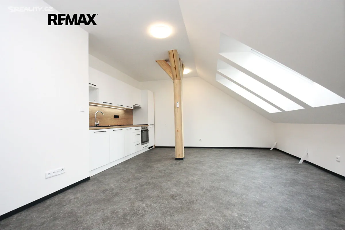 Pronájem bytu 2+kk 50 m², Kolín