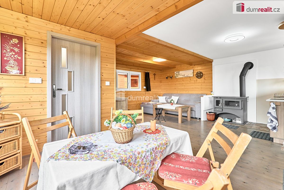 Prodej chaty 398 m², pozemek 348 m² – fotografie 2