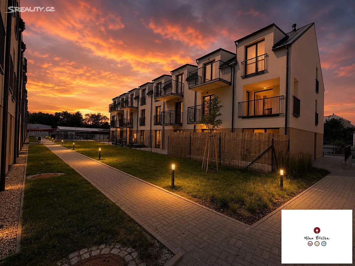 Pronájem bytu 1+kk 32 m², Langova