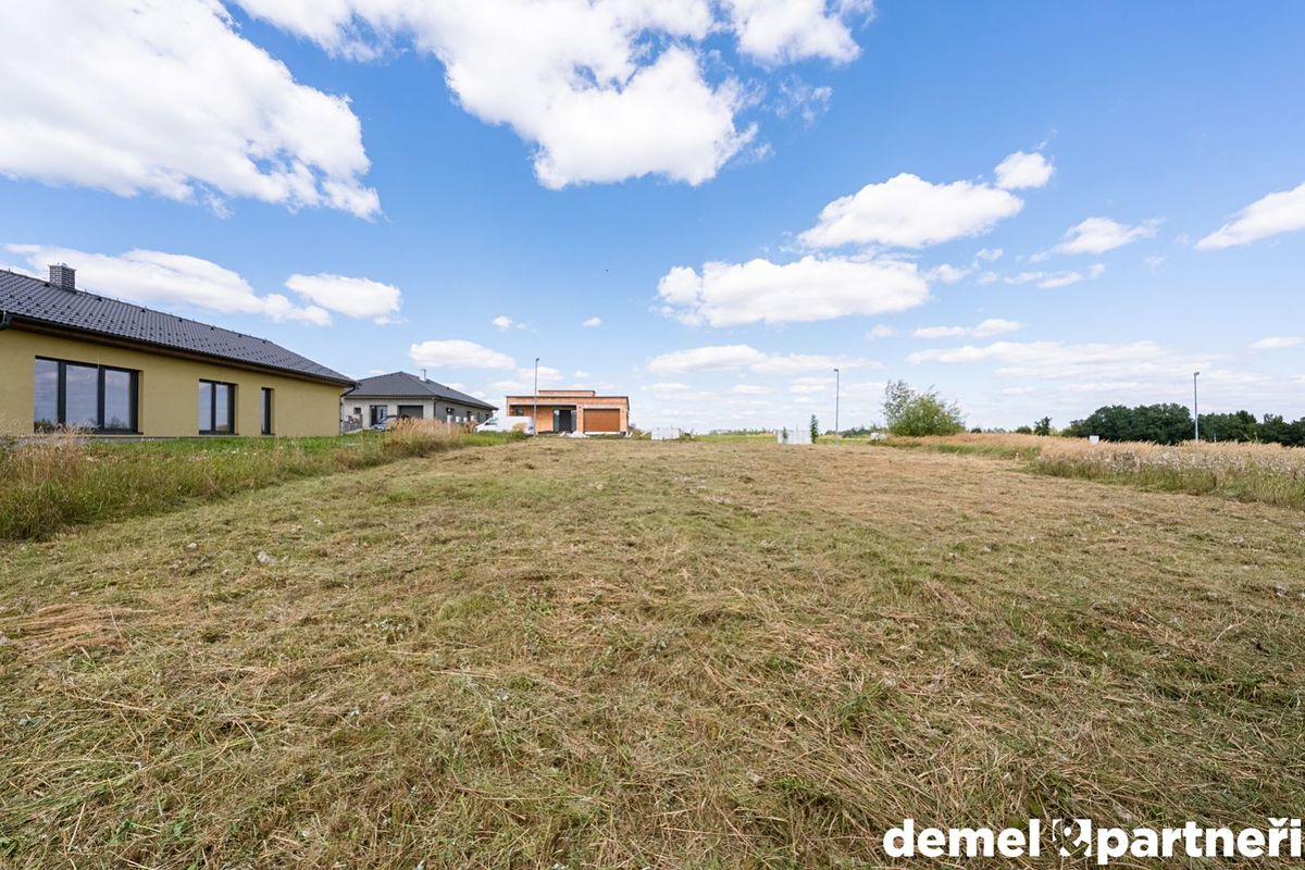Prodej stavebního pozemku 640 m² – fotografie 5