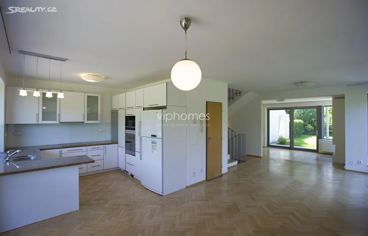 Pronájem vily 230 m², pozemek 578 m² – pohled 5