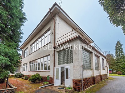 Pronájem skladového prostoru 870 m²