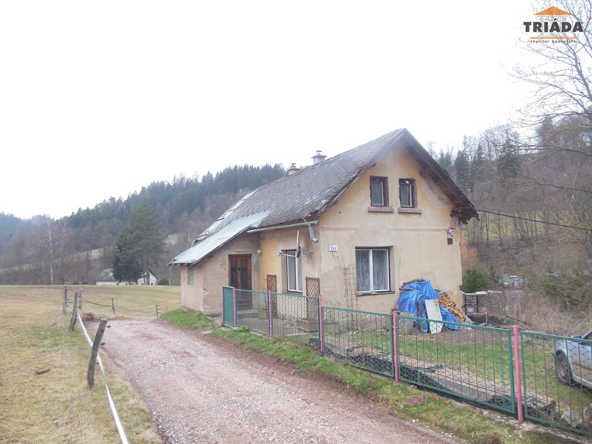 Prodej rodinného domu 70 m², pozemek 1100 m²