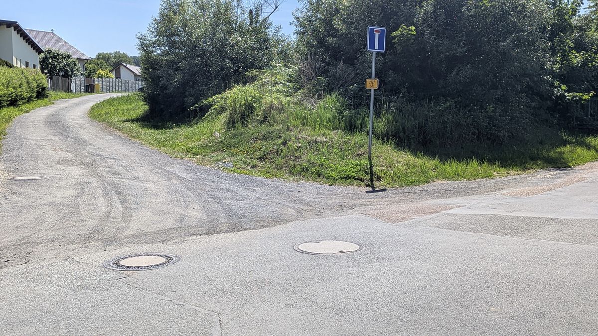Prodej stavebního pozemku 784 m² – fotografie 4
