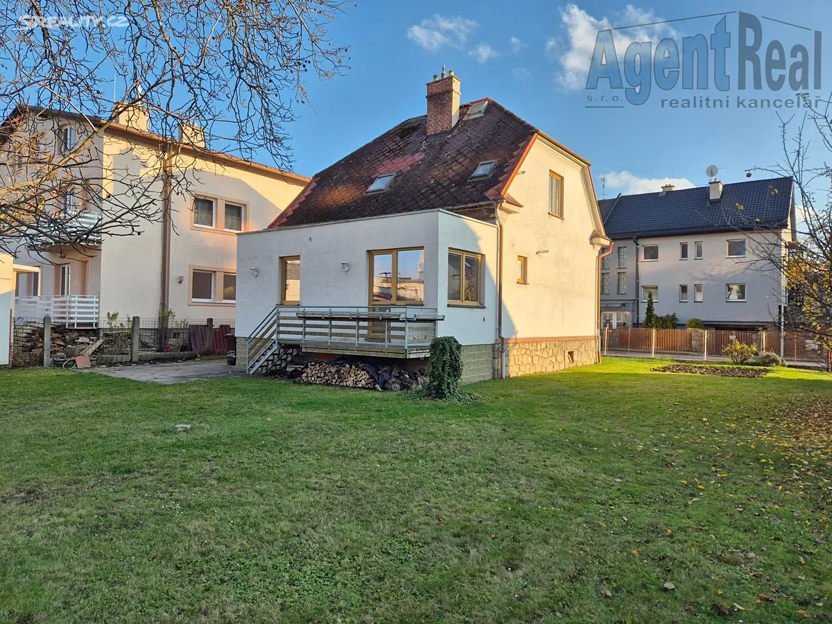 Prodej bytu 2+kk 68 m² – pohled 2