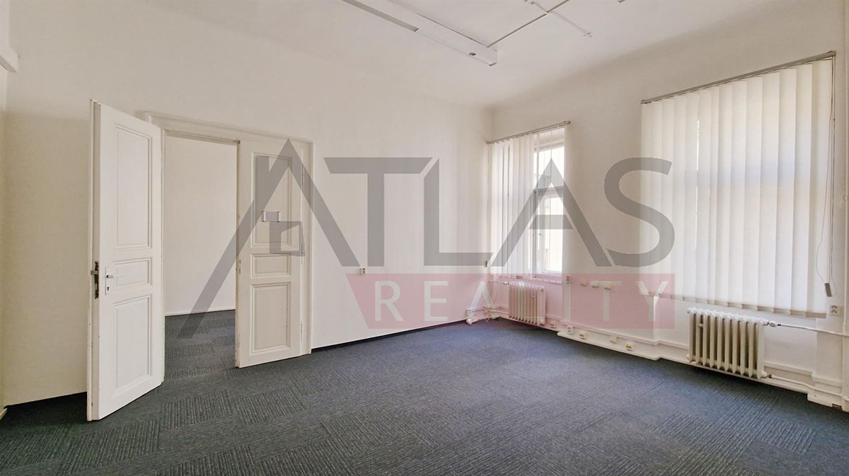 Pronájem kanceláře 91 m² – fotografie 4