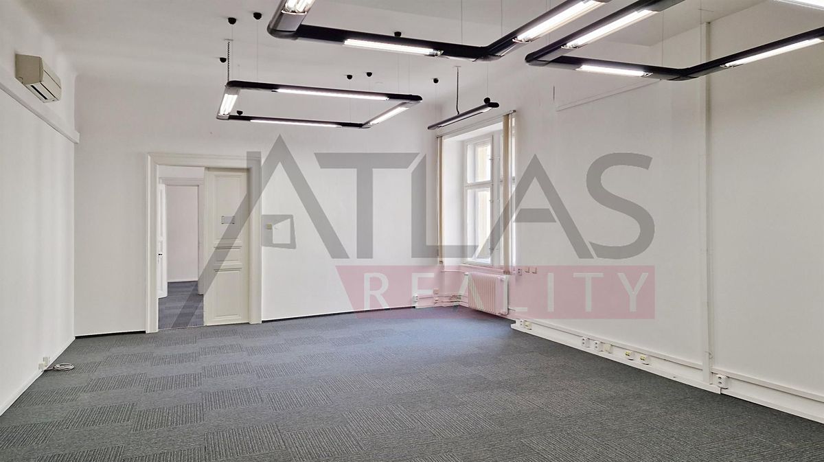 Pronájem kanceláře 91 m² – fotografie 3
