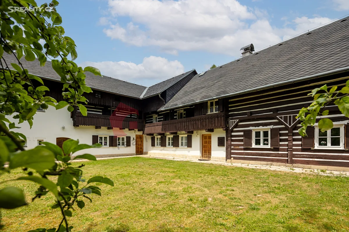 Prodej zemědělské usedlosti 540 m², pozemek 168676 m²