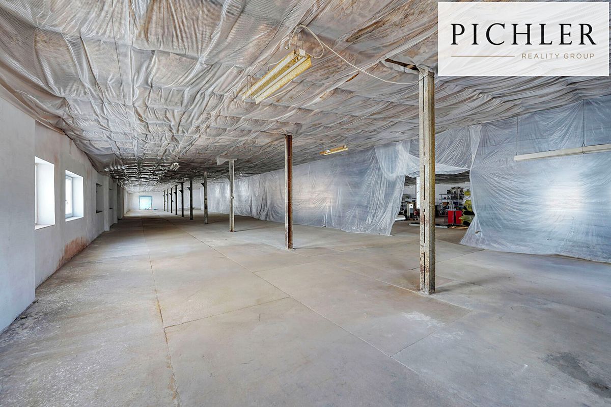 Pronájem výrobní haly, prostoru 1396 m²