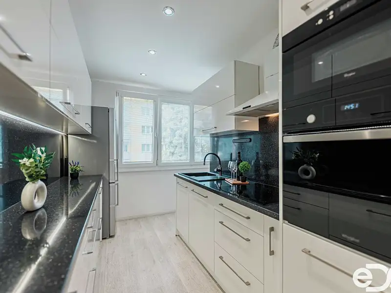 Prodej bytu 3+1 57 m², Pardubice – náhled fotky 3