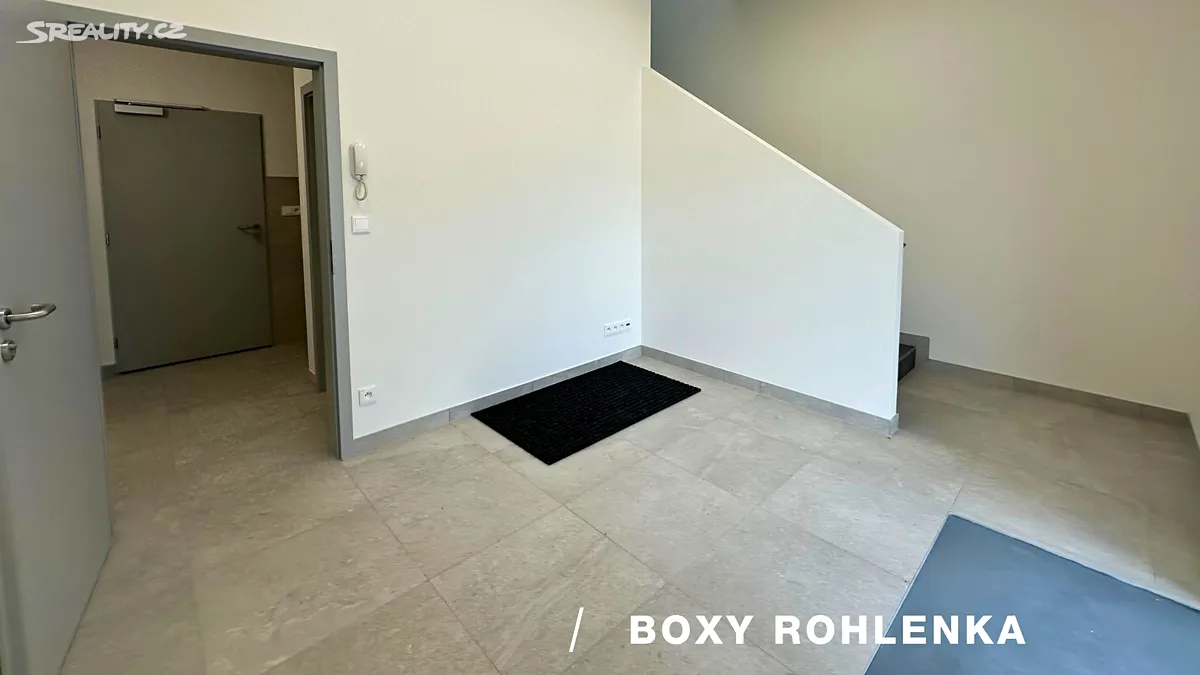 Pronájem skladového prostoru 269 m², Tvarožná