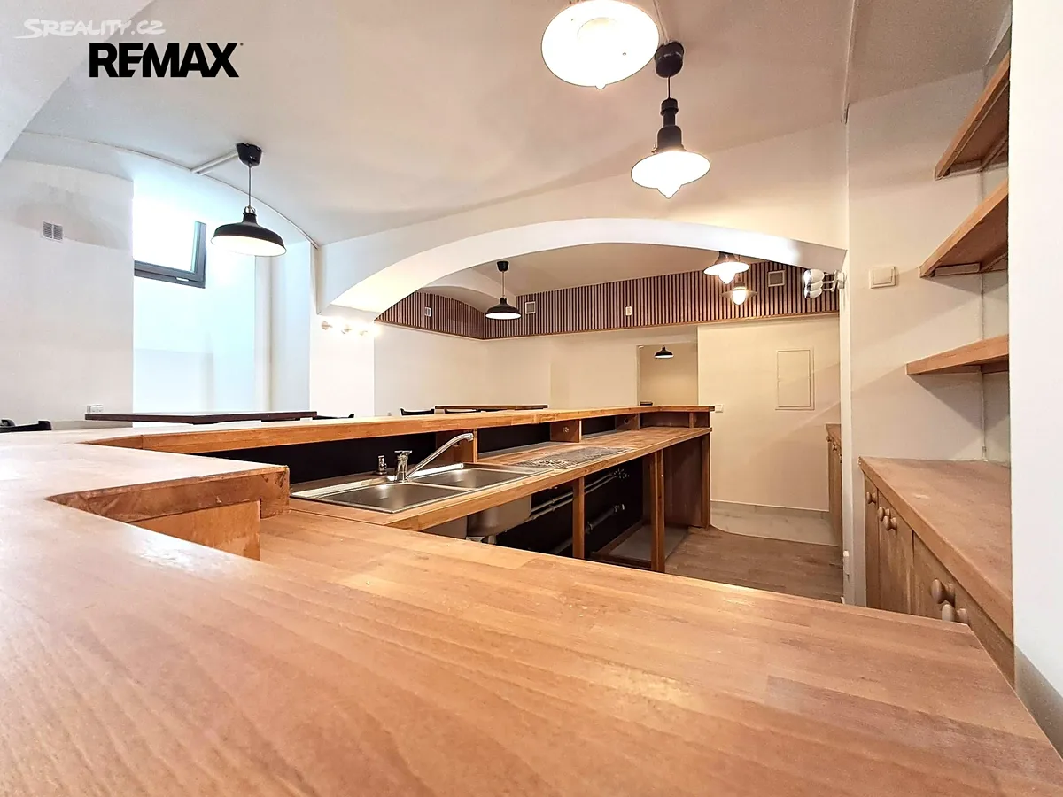 Pronájem obchodního prostoru 71 m² – pohled 5