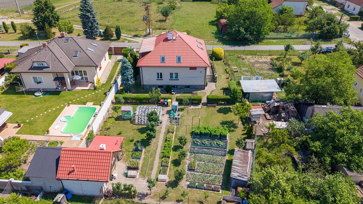 Prodej vícegeneračního domu 340 m², pozemek 883 m² – fotografie 4