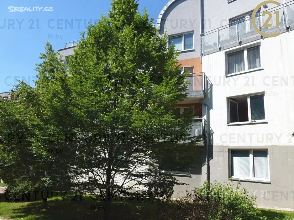 Pronájem garáže 17 m², Praha