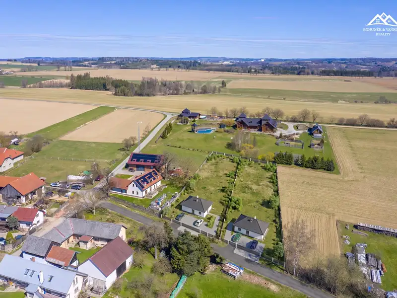 Prodej stavebního pozemku 1818 m², Horní Krupá – náhled fotky 3