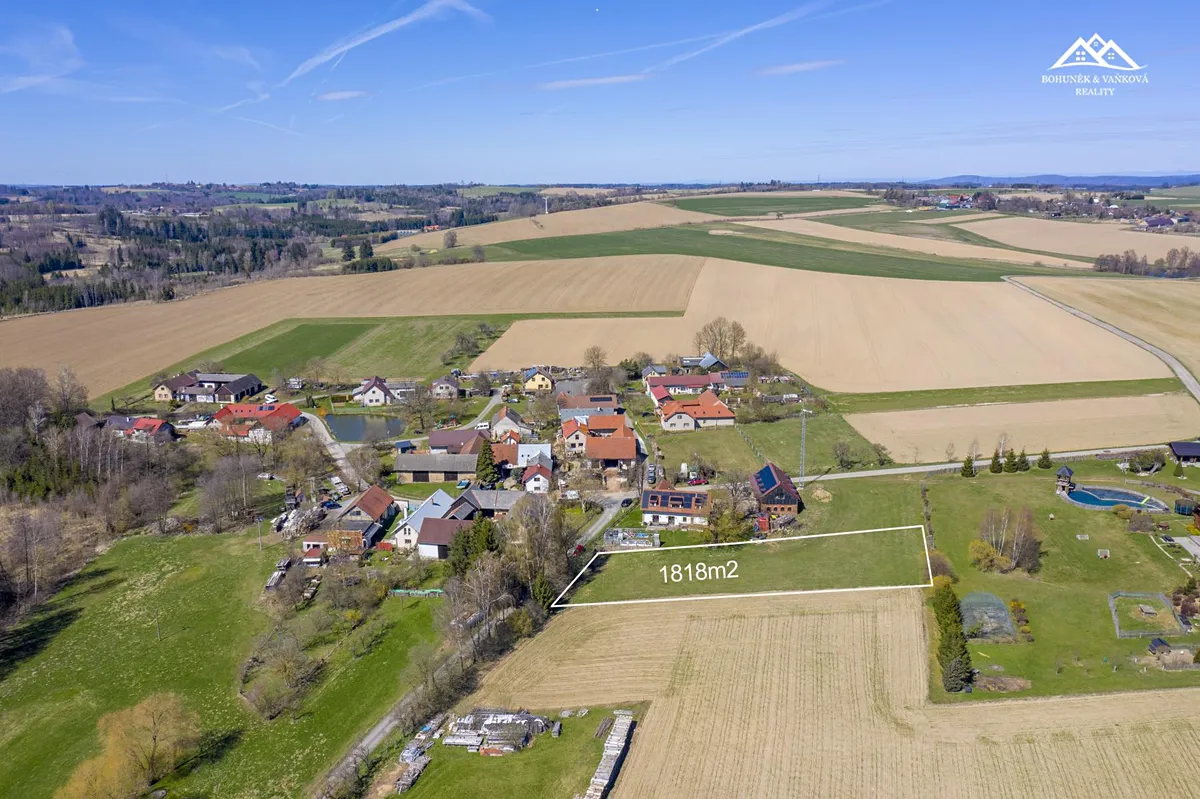 Prodej stavebního pozemku 1818 m²