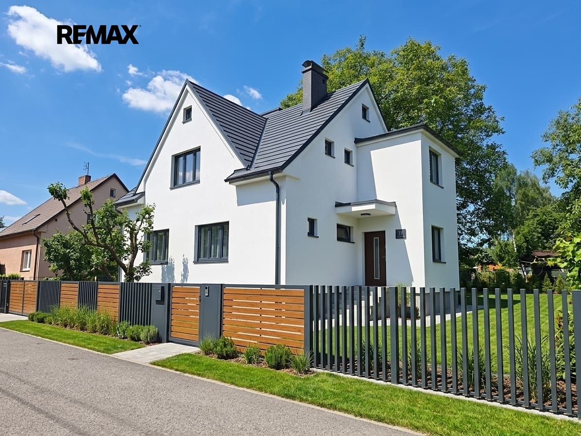 Prodej rodinného domu 144 m², pozemek 593 m² – fotografie 3