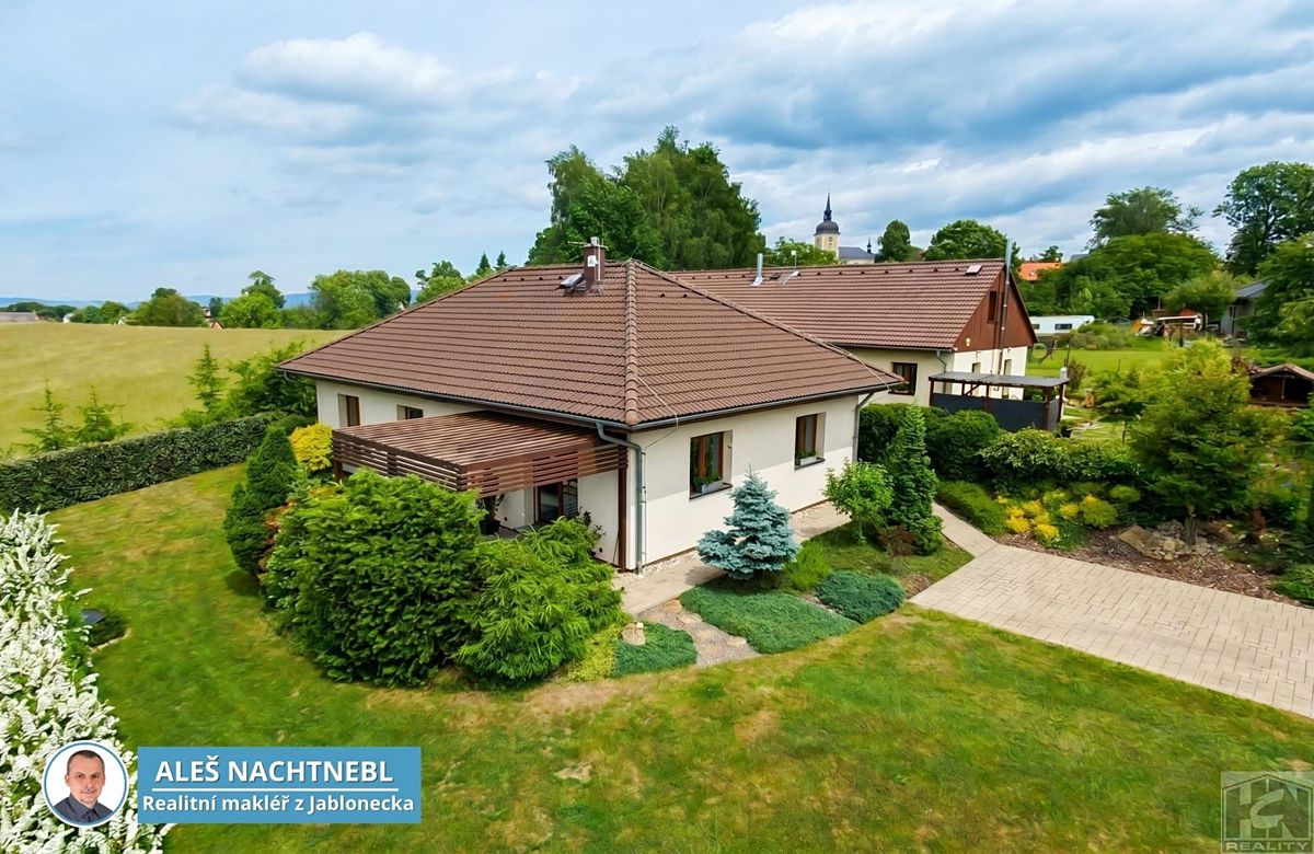 Prodej rodinného domu 100 m², pozemek 917 m²