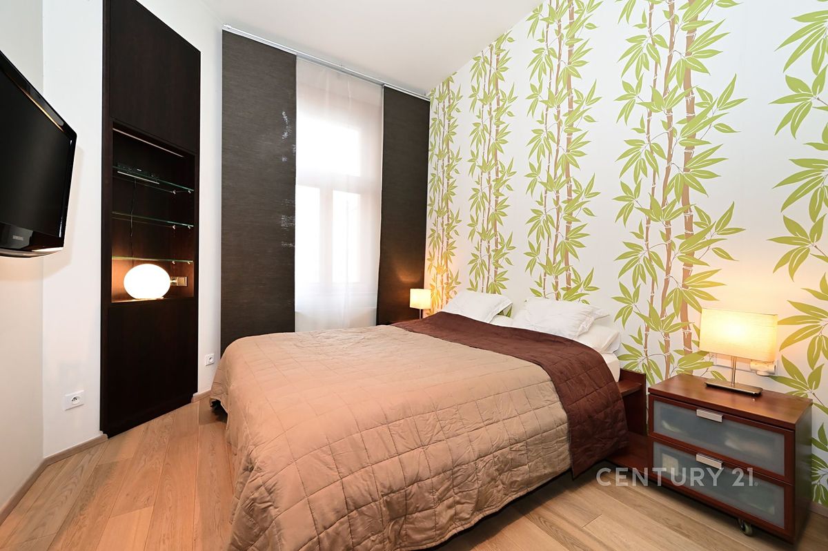 Pronájem bytu 2+1 79 m² – fotografie 3