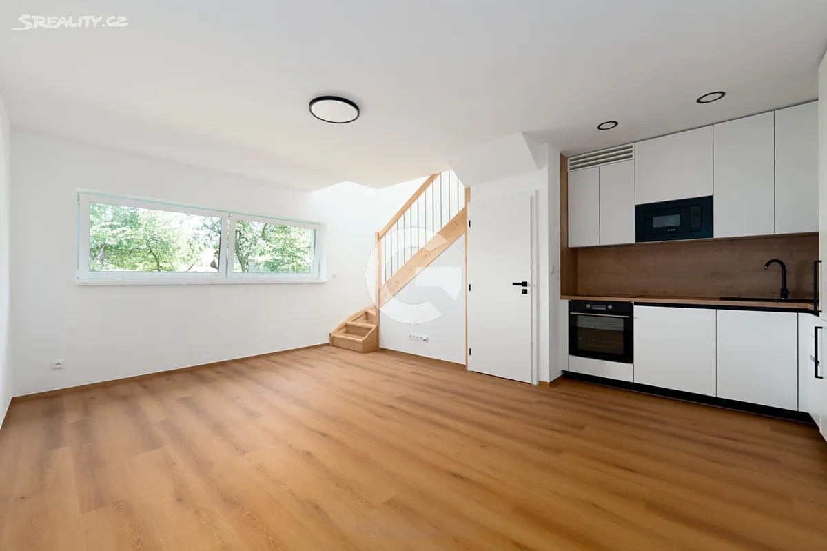 Prodej rodinného domu 60 m², pozemek 86 m² – další