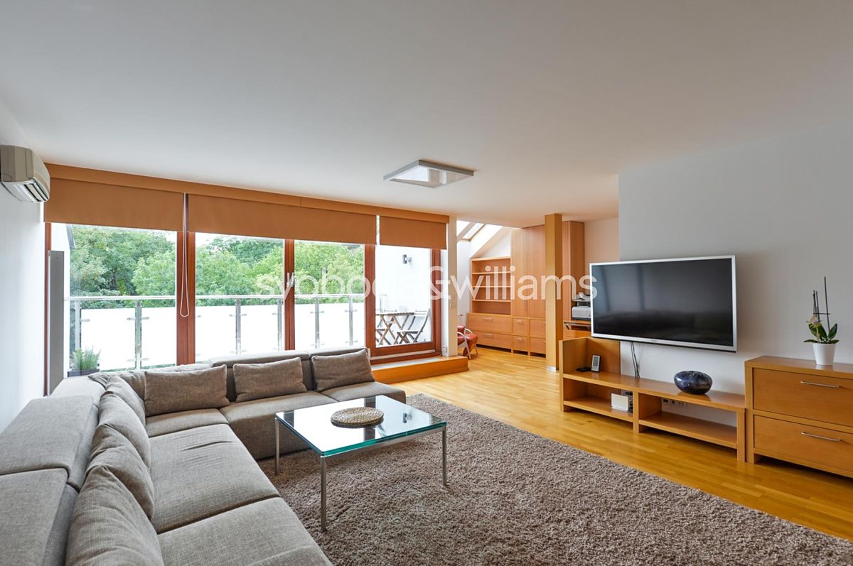 Pronájem bytu 2+kk 90 m²
