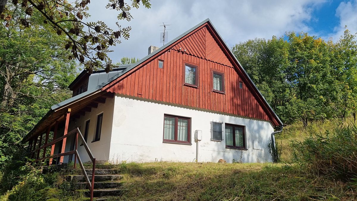 Prodej chalupy 155 m², pozemek 973 m² – fotografie 2