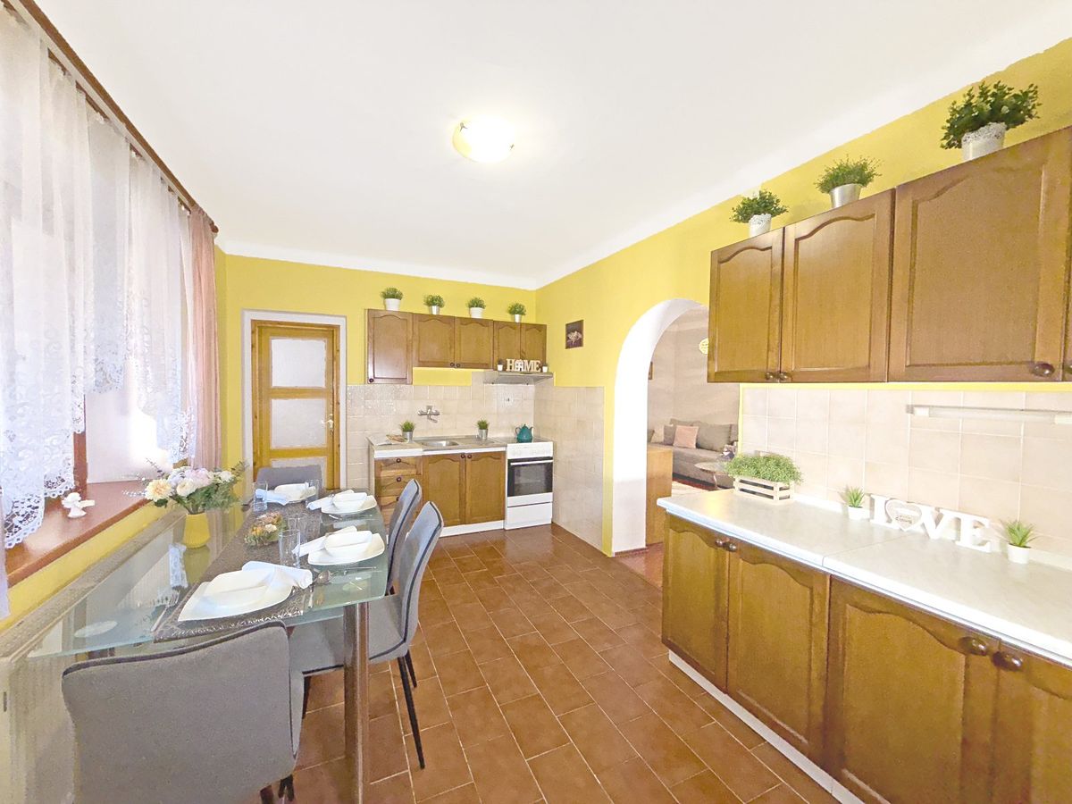 Prodej rodinného domu 160 m², pozemek 6020 m² – fotografie 3
