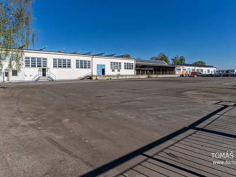 Pronájem skladového prostoru 1144 m², Hradec Králové – náhled fotky 1