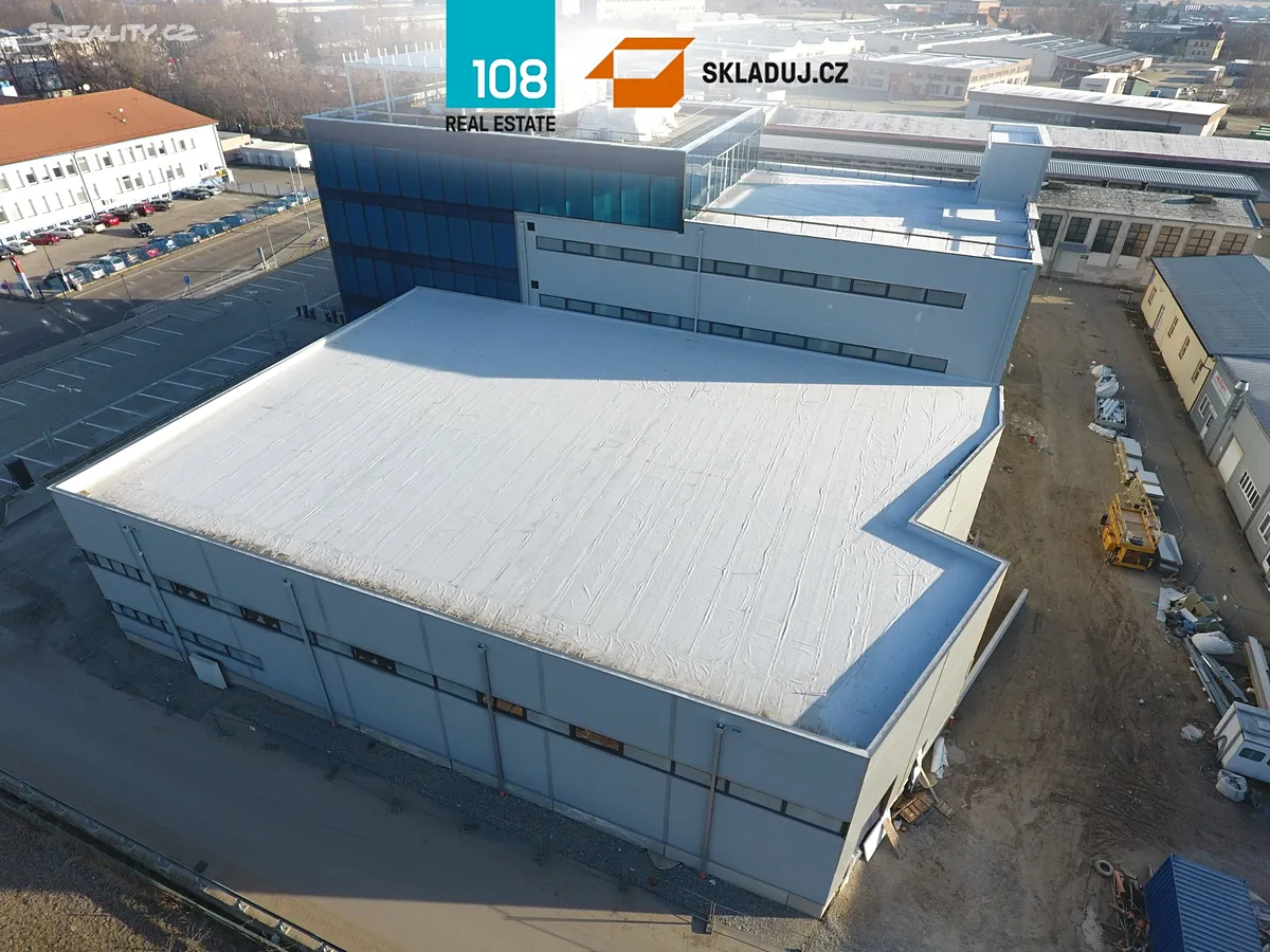 Pronájem skladového prostoru 2200 m² – pohled 2