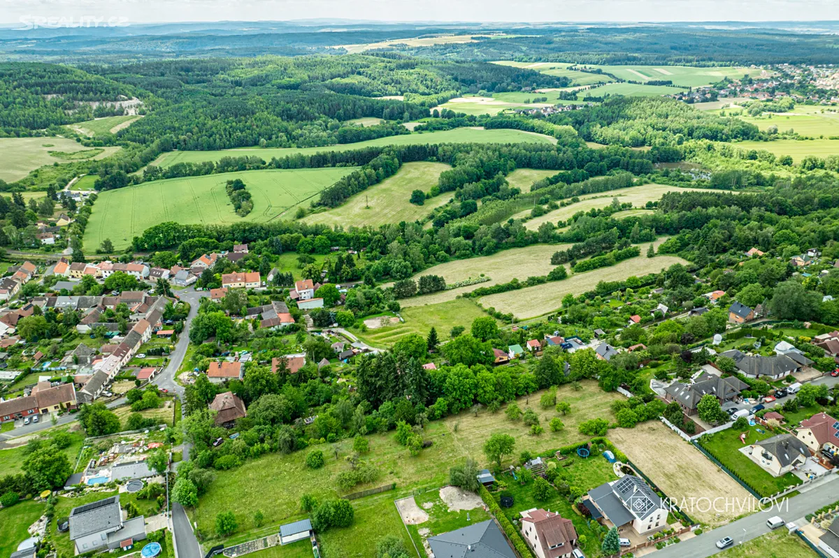 Prodej stavebního pozemku 947 m² – pohled 5
