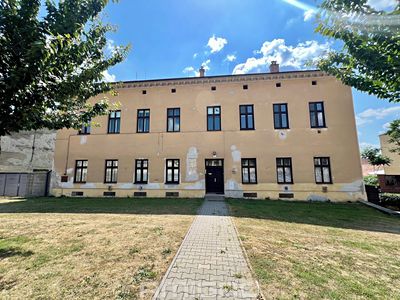Prodej činžovního domu 1000 m²
