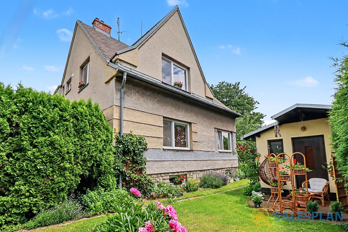 Prodej rodinného domu 214 m², pozemek 821 m²