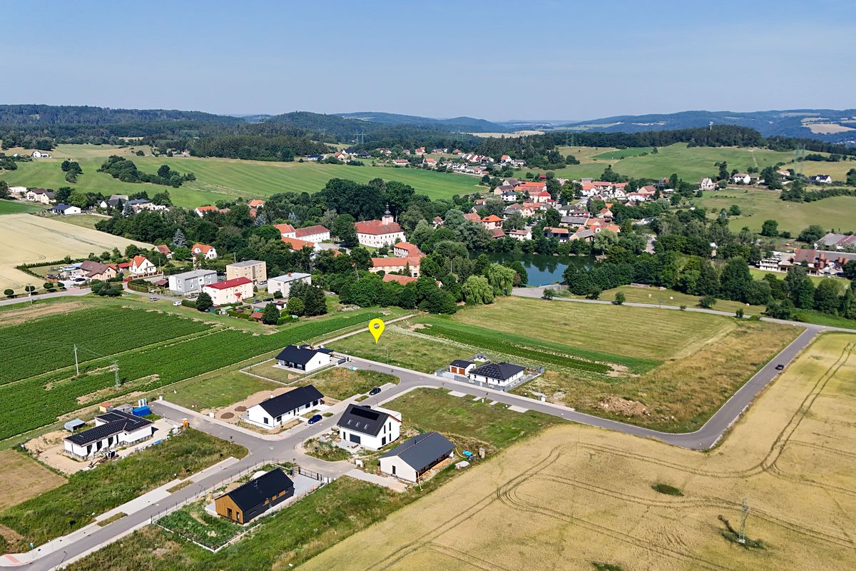 Prodej stavebního pozemku 762 m² – fotografie 4